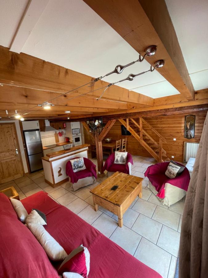 Le Chal Heureux Bel Appartement Dans Vieille Ferme De Montagne Renovee Les Orres Zewnętrze zdjęcie